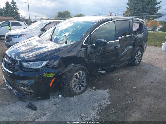 2025 CHRYSLER PACIFICA HYBRID 2C4RC1S76SR536071 Photo 5