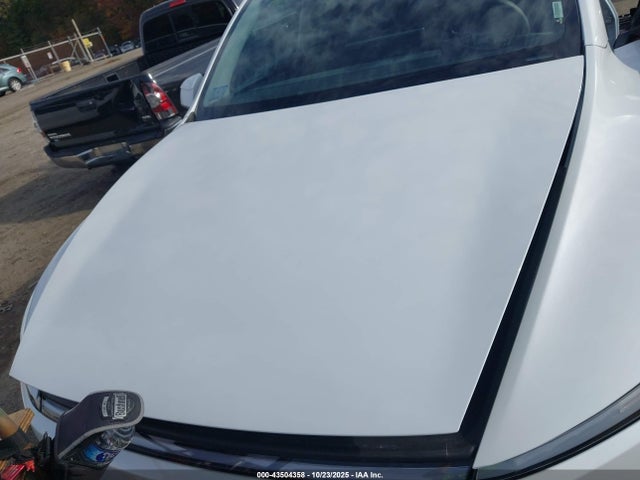 2026 TESLA MODEL Y 7SAYGDEE6TF330681 Photo 9