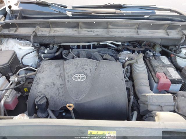 2022 TOYOTA HIGHLANDER 5TDCZRAH2NS559730 Photo 9