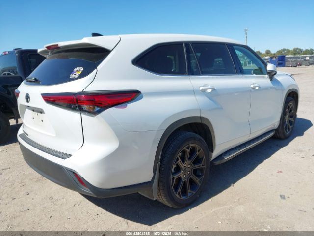 2022 TOYOTA HIGHLANDER 5TDCZRAH2NS559730 Photo 3