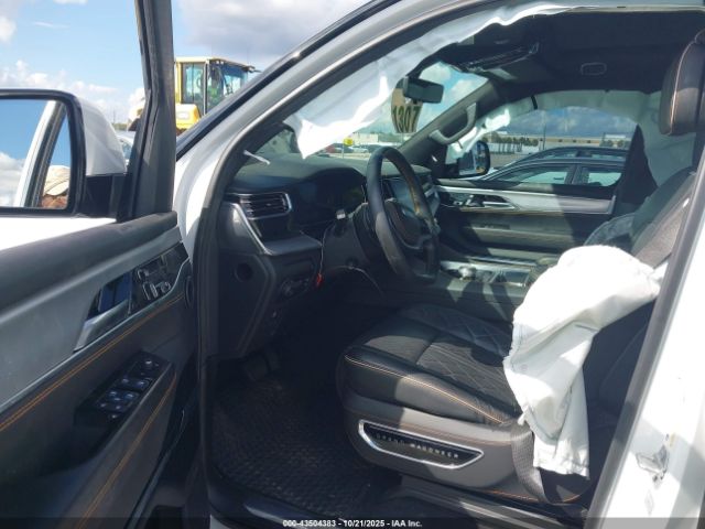 2022 JEEP GRAND WAGONEER 1C4SJVGJ8NS149236 Photo 4