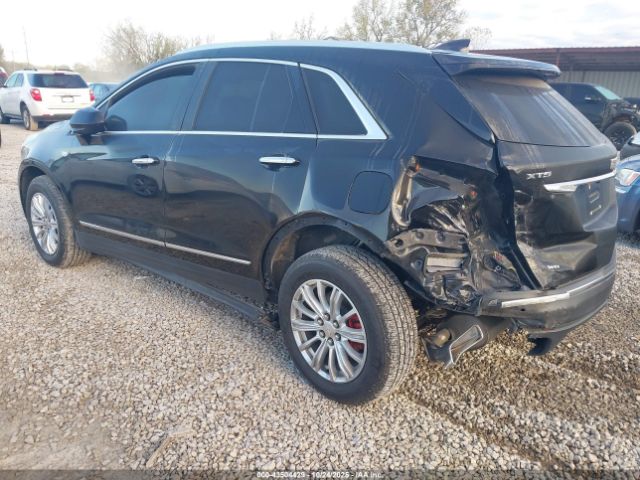 2018 CADILLAC XT5 1GYKNDRS5JZ102598 Photo 2