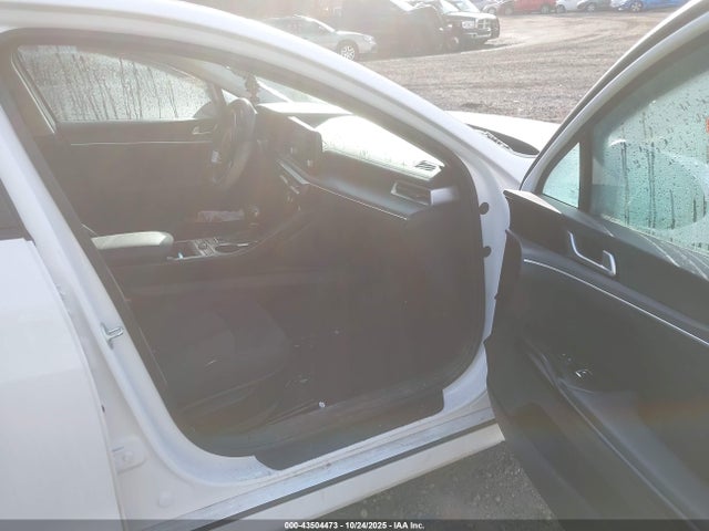 43504473 :رقم المزاد ، 5XXG14J27NG106082 vin ، 2022 Kia K5 Lxs مزاد بيع