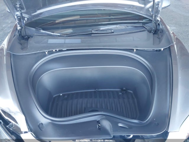 2025 TESLA MODEL 3 5YJ3E1EA8SF929430 Photo 9