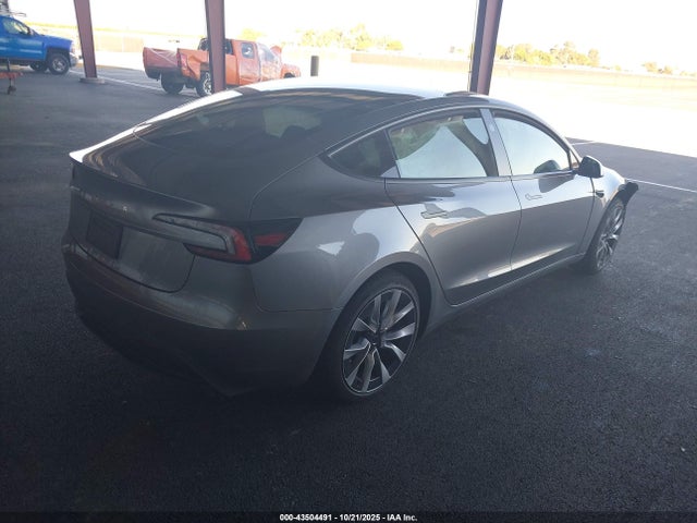 2025 TESLA MODEL 3 5YJ3E1EA8SF929430 Photo 3