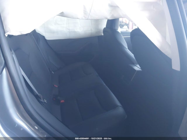 2025 TESLA MODEL 3 5YJ3E1EA8SF929430 Photo 7