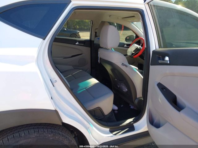 2019 HYUNDAI TUCSON KM8J2CA48KU919799 Photo 7