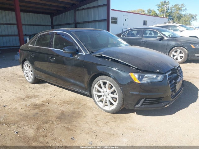 2016 AUDI A3 WAUE8GFF2G1031674 Photo 0