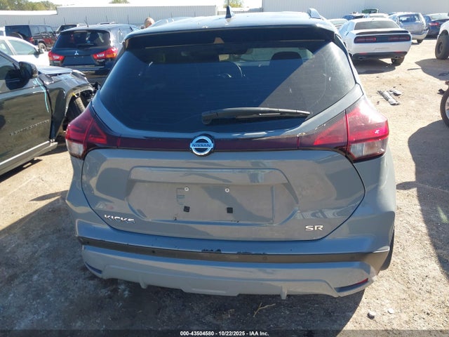 43504580 :رقم المزاد ، 3N1CP5DV2ML549822 vin ، 2021 Nissan Kicks Sr Xtronic Cvt مزاد بيع