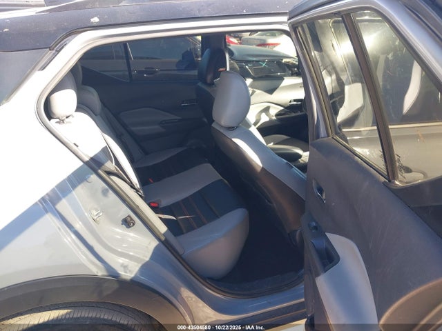 43504580 :رقم المزاد ، 3N1CP5DV2ML549822 vin ، 2021 Nissan Kicks Sr Xtronic Cvt مزاد بيع