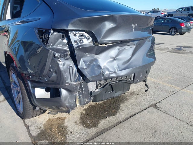Aukcja sprzedaży 2022 Tesla Model Y Long Range Dual Motor All-wheel Drive, vin: 7SAYGDEE9NF337966, numer aukcji: 43504591