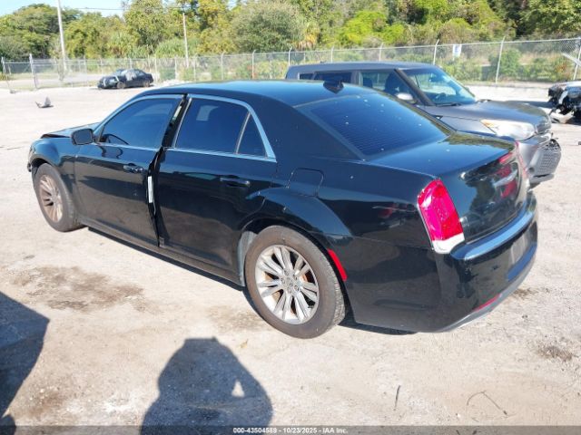 2017 CHRYSLER 300 2C3CCAAG9HH665058 Photo 2