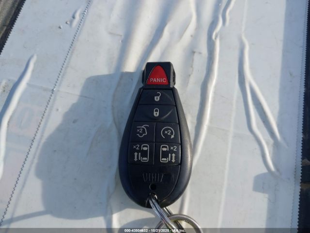 2016 CHRYSLER TOWN & COUNTRY 2C4RC1CG2GR174651 Photo 10