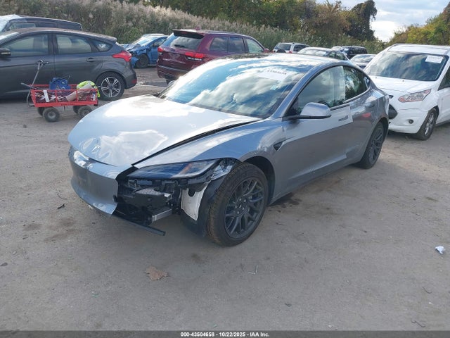 2025 TESLA MODEL 3 5YJ3E1EA3SF993889 Photo 1