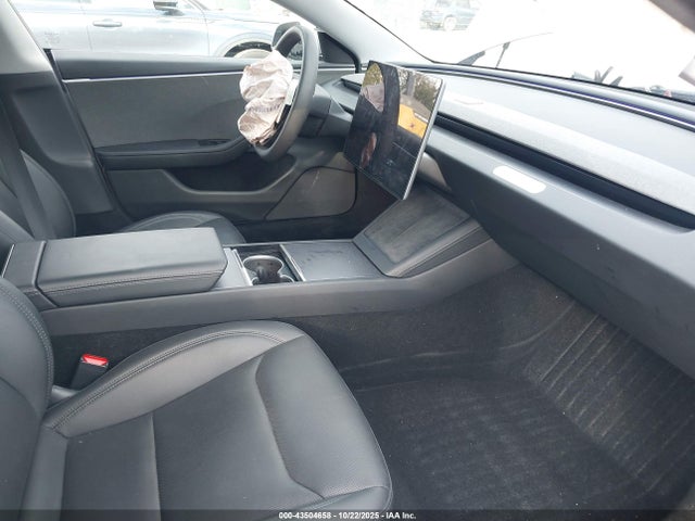 2025 TESLA MODEL 3 5YJ3E1EA3SF993889 Photo 4