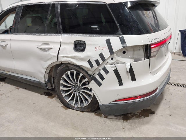 Lincoln Aviator Reserve 2023 5LM5J7XC2PGL16490 Image 6