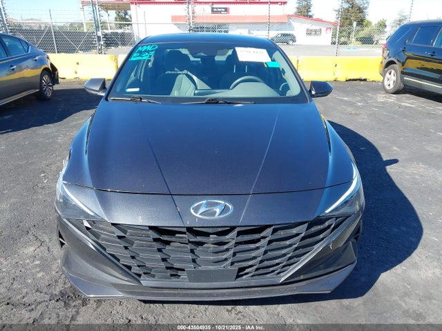 5NPLS4AG6NH056187 Hyundai ELANTRA SEL