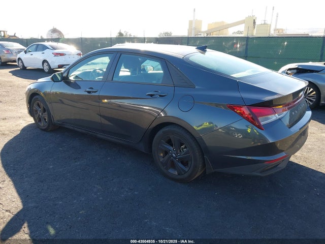 5NPLS4AG6NH056187 Hyundai ELANTRA SEL