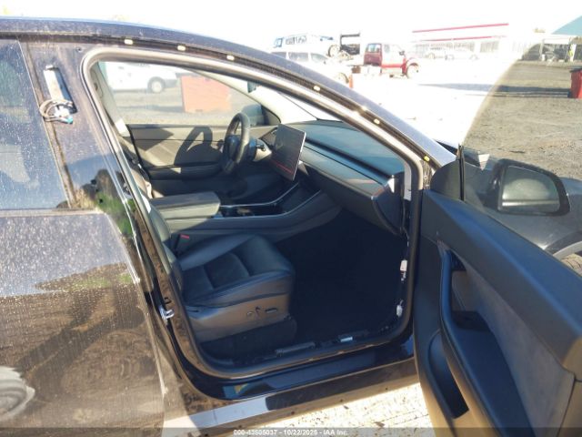 2021 TESLA MODEL Y 5YJYGDED7MF106065 Photo 4