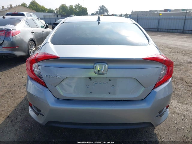 Honda CIVIC EX 2018 2HGFC2F7XJH515278 Image 16