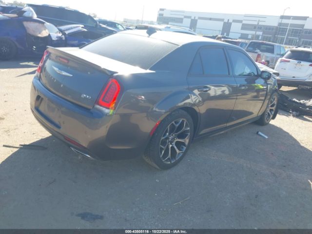2018 CHRYSLER 300 2C3CCABG0JH240557 Photo 3