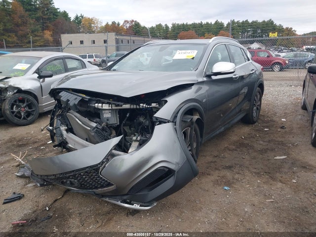 2017 INFINITI QX30 SJKCH5CRXHA036407 Photo 1