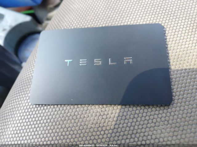2020 TESLA MODEL Y 5YJYGDEE1LF047831 Photo 10