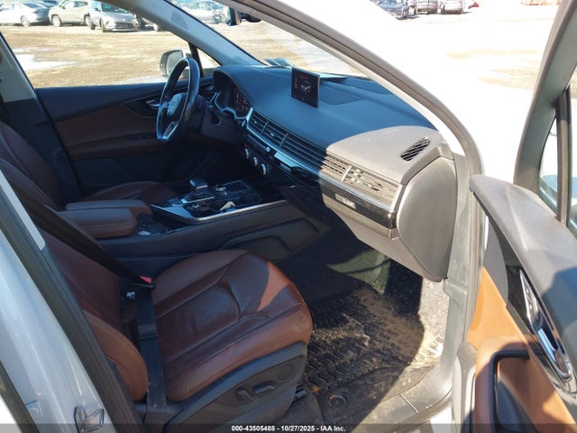 2019 AUDI Q7 WA1LAAF70KD005287 Photo 4