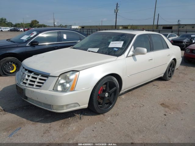 2010 CADILLAC DTS 1G6KH5EY9AU135813 Photo 1