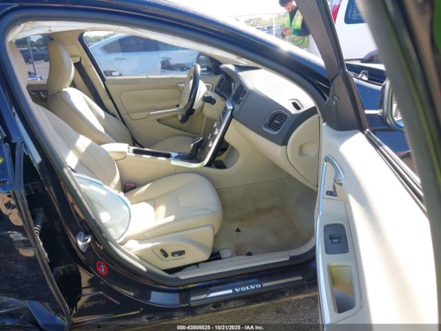 2015 VOLVO S60 YV140MFK6F1342602 Photo 4