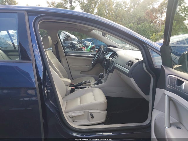 Продажа на аукционе авто 2015 Volkswagen Golf Tdi Se 4-door, vin: 3VW2A7AU4FM021646, номер лота: 43505552