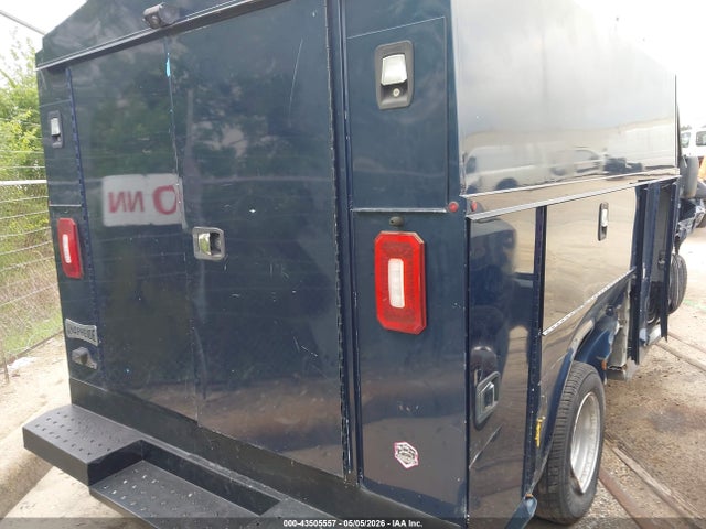 43505557 :رقم المزاد ، 1FDBF6PM9KKB25858 vin ، 2019 Ford Transit-350 Cutaway مزاد بيع