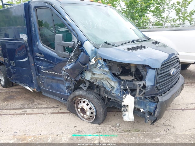 43505557 :رقم المزاد ، 1FDBF6PM9KKB25858 vin ، 2019 Ford Transit-350 Cutaway مزاد بيع