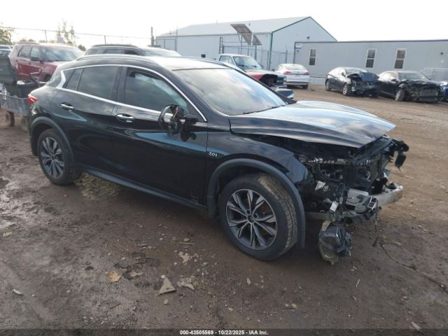2017 INFINITI QX30 SJKCH5CR6HA023766