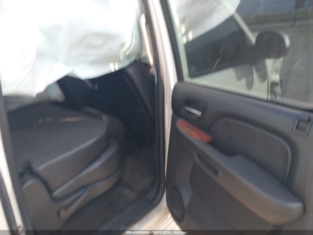 2013 GMC YUKON XL 1500 1GKS1KE0XDR351515 Photo 7