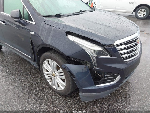 2017 CADILLAC XT5 1GYKNERS3HZ262897 Photo 5