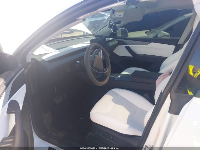 2026 TESLA MODEL Y 7SAYGDEE9TA461276 Photo 4