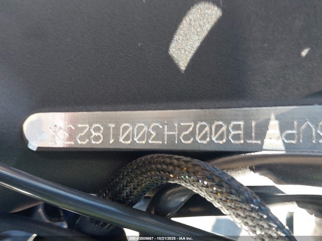 2017 VICTORY MOTORCYCLES OCTANE 5VPFTB002H3001823 Photo 9