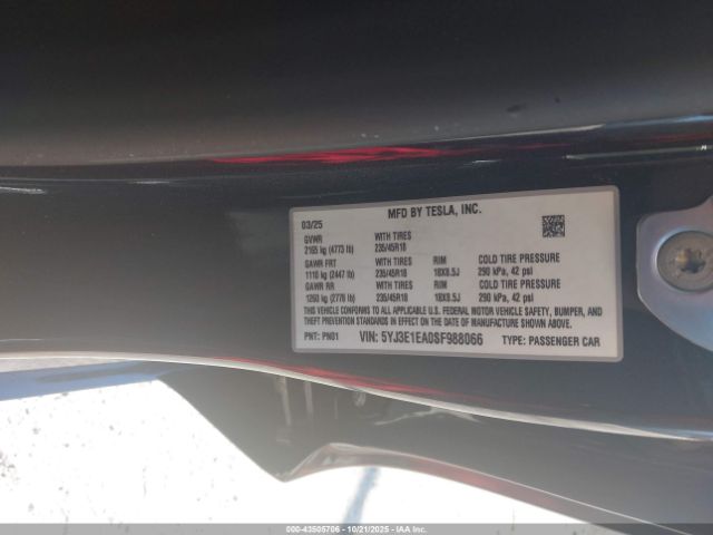 2025 TESLA MODEL 3 5YJ3E1EA0SF988066 Photo 8