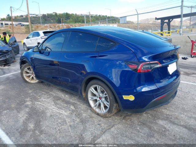 2022 TESLA MODEL Y 7SAYGDEE3NA019970 Photo 2