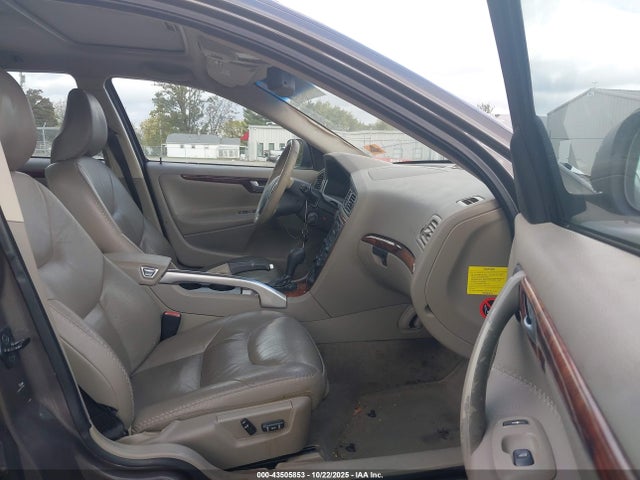 2005 VOLVO XC70 YV1SZ592151199961 Photo 4