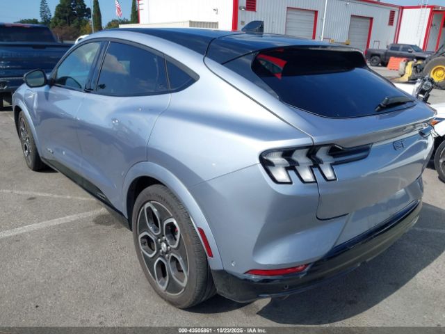 2022 FORD MUSTANG MACH-E 3FMTK4SE7NMA12475 Photo 2