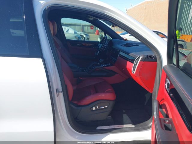 2019 PORSCHE CAYENNE WP1AA2AY0KDA17506 Photo 4