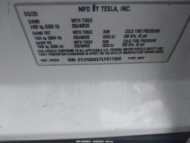2020 TESLA MODEL Y 5YJYGDEE7LF017958 Photo 8