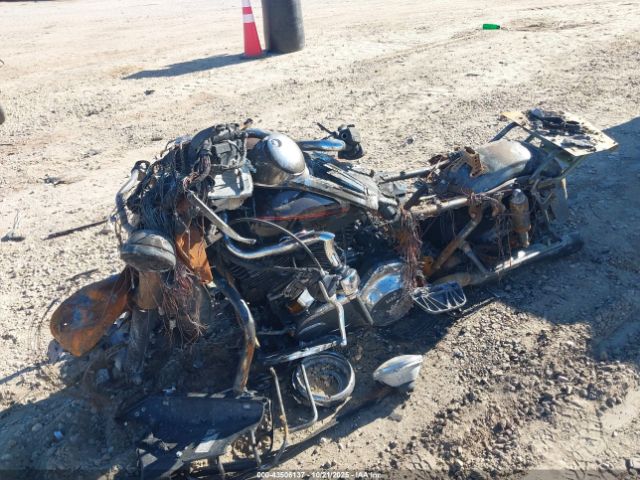 2011 HARLEY-DAVIDSON FLHTCU 1HD1FC417BB639912 Photo 1