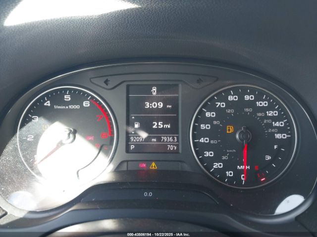 2017 AUDI A3 WAUB8GFF8H1026256 Photo 6