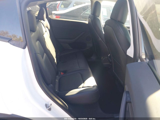2023 TESLA MODEL Y 7SAYGDEE3PF603839 Photo 7