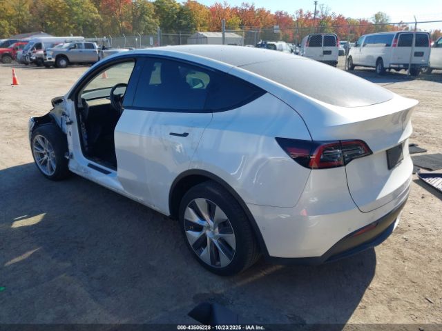 2022 TESLA MODEL Y 7SAYGDEE7NF368293 Photo 2