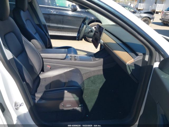 2022 TESLA MODEL Y 7SAYGDEE7NF368293 Photo 4
