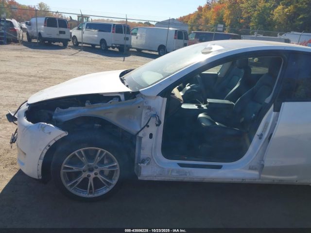2022 TESLA MODEL Y 7SAYGDEE7NF368293 Photo 5